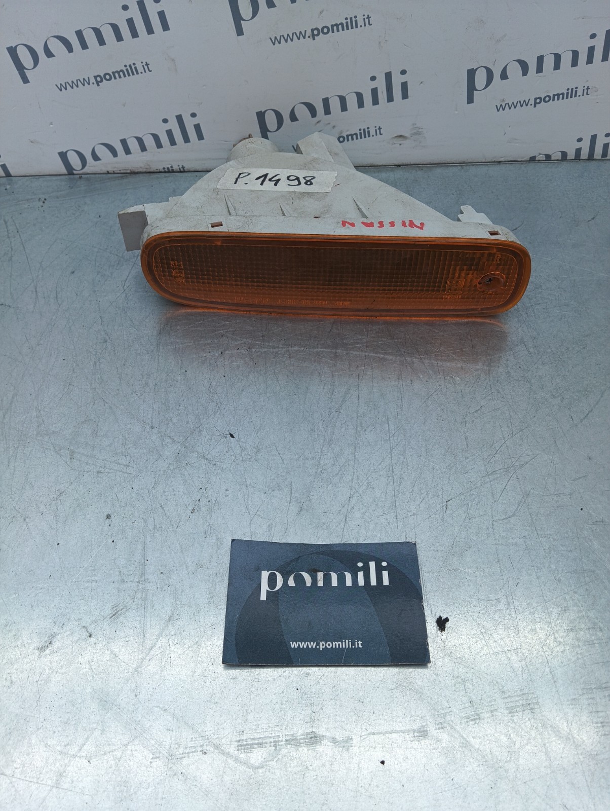 Pomili Fanaleria Nissan 240SX S14 freccia anteriore destra 26124-4B000 usata