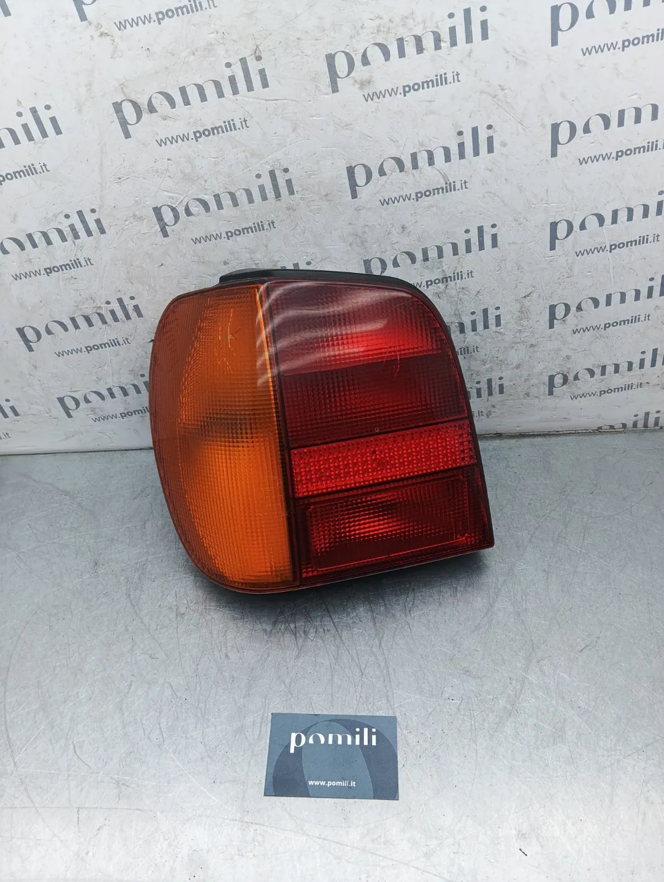 Pomili Fanaleria Volkswagen Polo III fanale posteriore sinistro usato