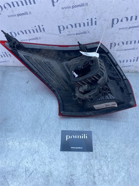 Pomili Fanaleria S002 FORD C-MAX CB7 fanale posteriore destro esterno