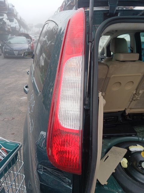 Pomili Fanaleria fanale posteriore sinistro Ford Focus C-Max