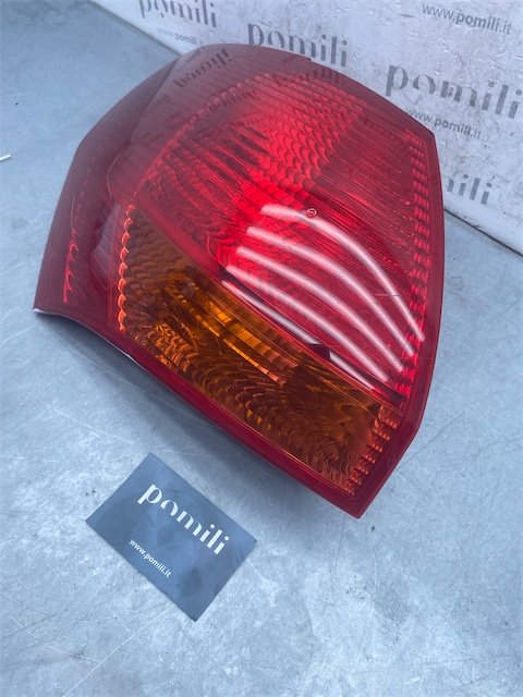 Pomili Fanaleria Kia Venga fanale posteriore sinistro
