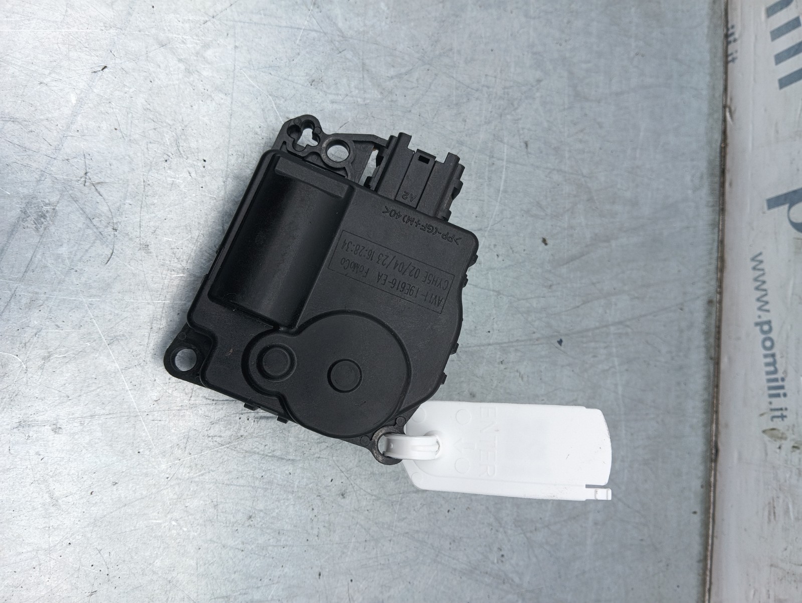 Pomili Motore e cambio con supporti motorino attuatore clima AV11-19E616-GA usato