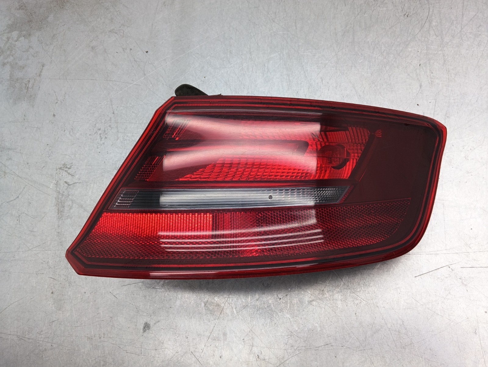 Pomili Fanaleria fanale posteriore destro Audi A3 8V4945096