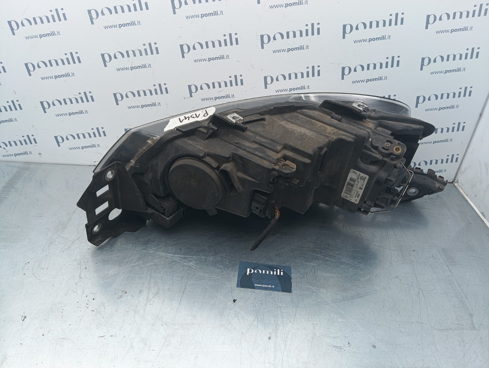 Pomili Fanaleria Faro anteriore destro Audi A3 1305630398 usato
