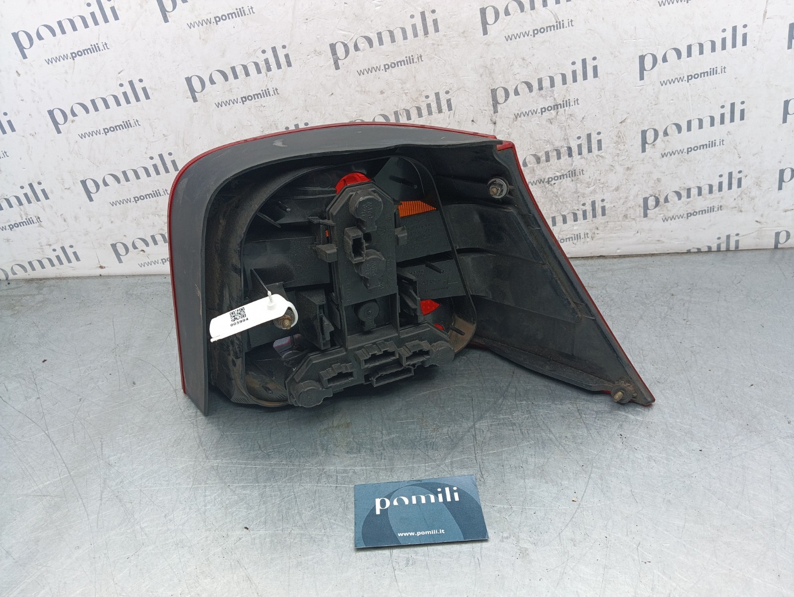 Pomili Fanaleria Fanale posteriore sinistro Volkswagen Golf 4 1J69451119 usato