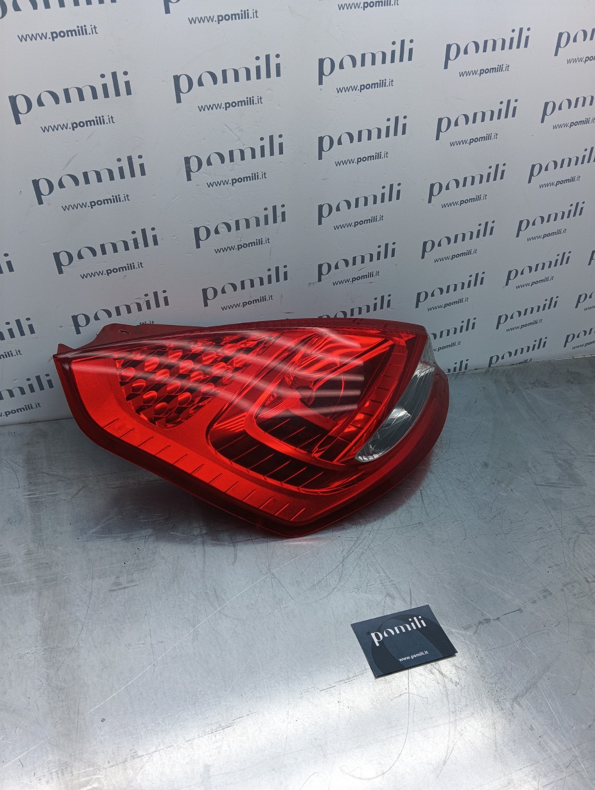 Pomili Fanaleria Ford Fiesta Mk7 (2008-13) 8A61-13405-4 fanale posteriore sinistro usato