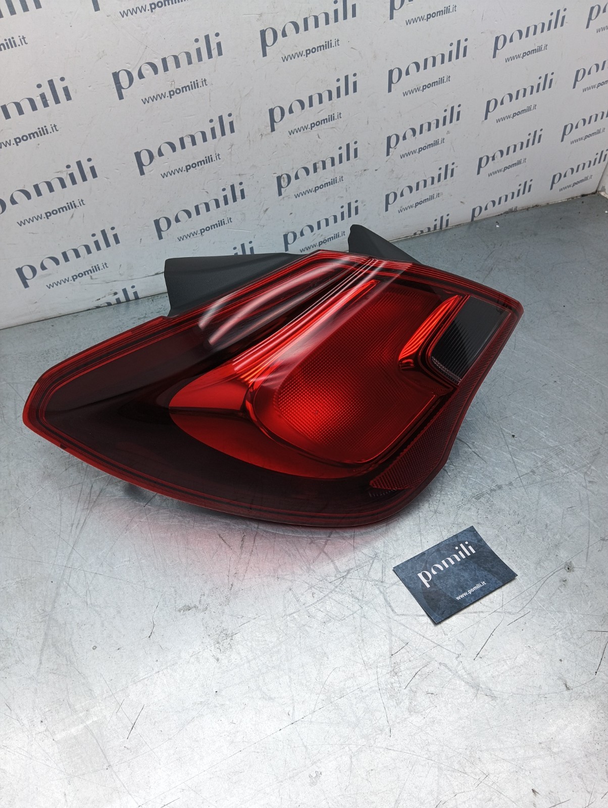 Pomili Fanaleria Opel Corsa E fanale posteriore destro 460034366 usato