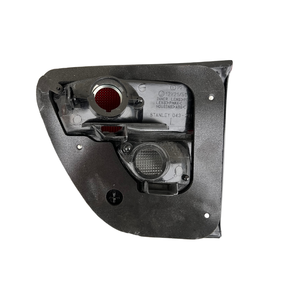 Sara Autoricambi Fanaleria Suzuki 3627563G11 fanale posteriore interno sinistro