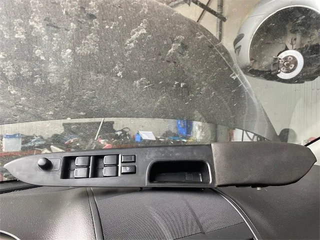 Pomili Rivestimenti interni e parti interne blocco comandi alzacristalli Fiat Sedici 3B 02/06-11/11