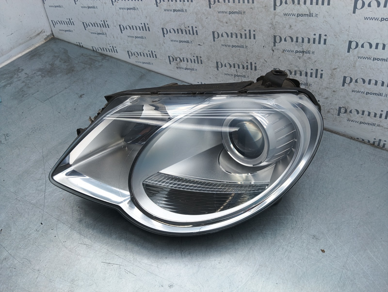 Pomili Fanaleria Volkswagen Eos faro anteriore destro usato