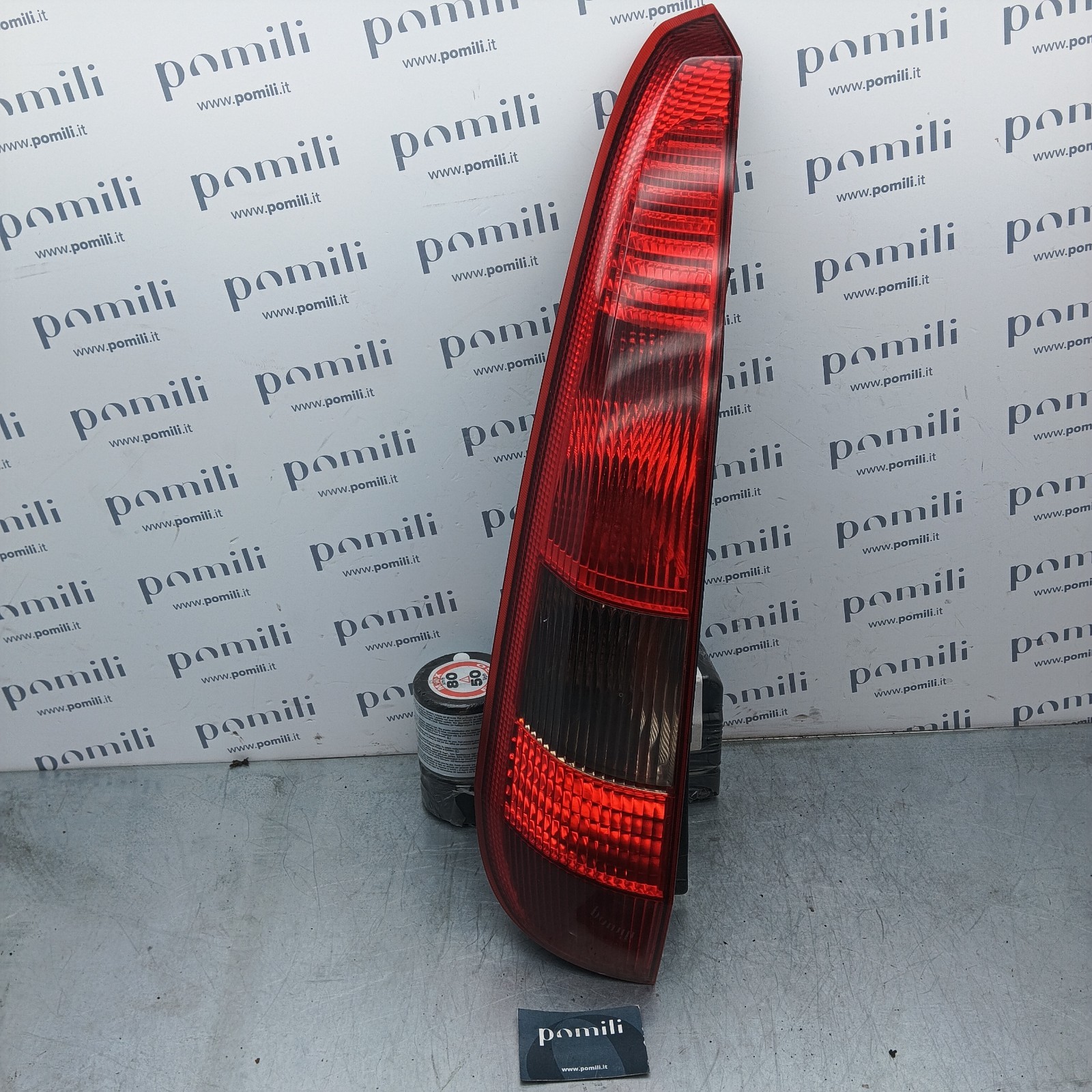 Pomili Fanaleria Ford Fiesta V fanale sinistro usato
