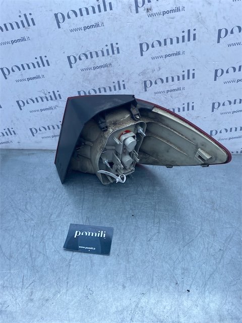 Pomili Fanaleria Mercedes-Benz Classe B T245 fanale posteriore esterno sinistro