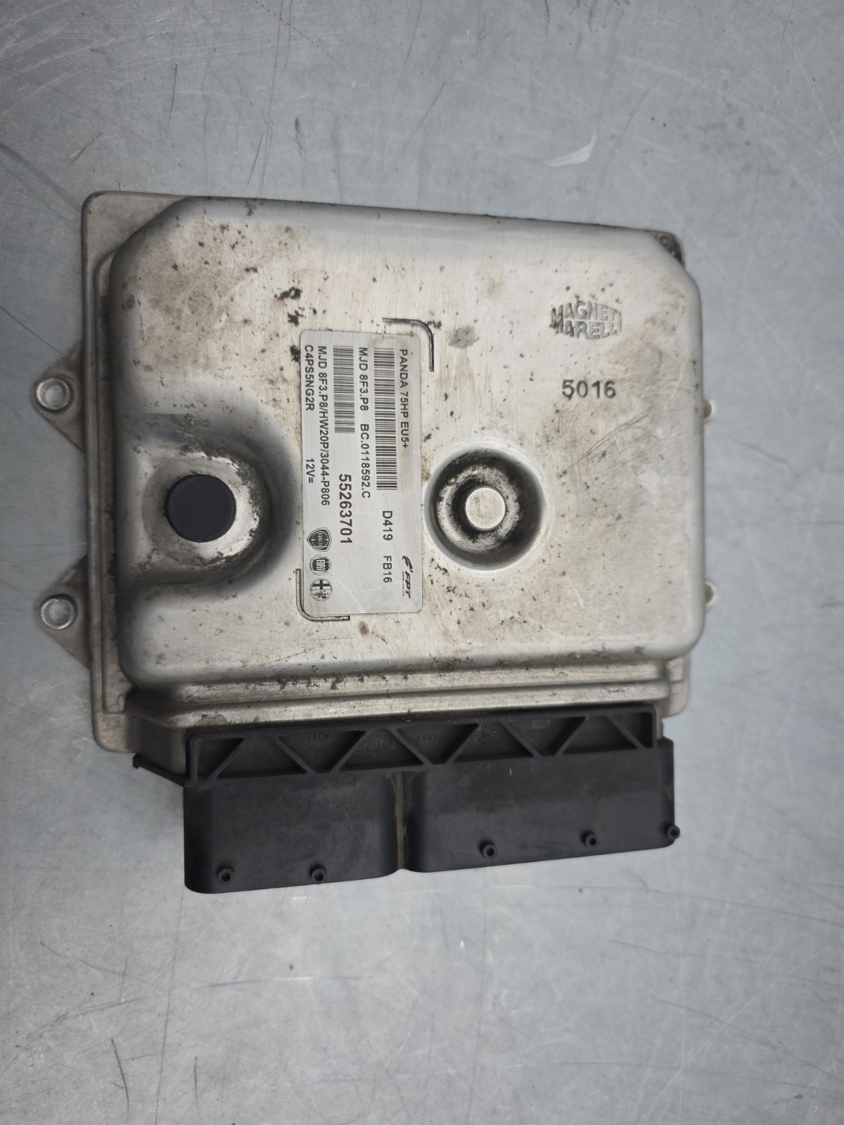 Pomili Motore e cambio con supporti Kit accensione completo con chiave Fiat Panda 312 usato