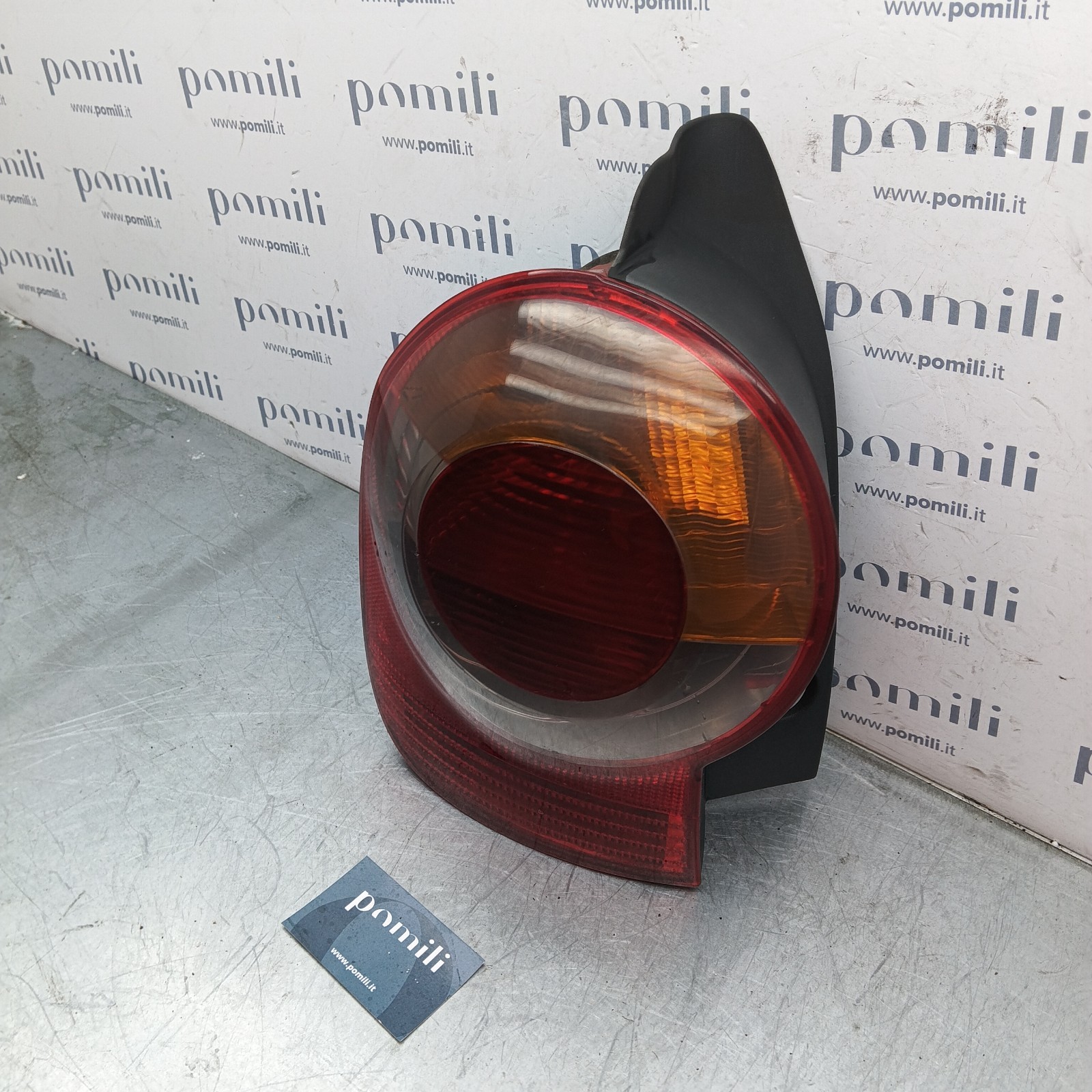 Pomili Fanaleria 8200538786 fanale posteriore sinistro usato