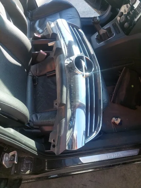 Pomili Lamierati esterni Opel Zafira A05 modanatura inferiore griglia
