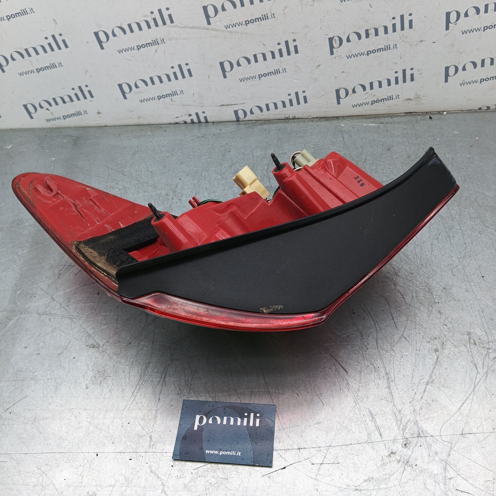 Pomili Fanaleria Fanale posteriore Toyota Rav4 sinistro usato