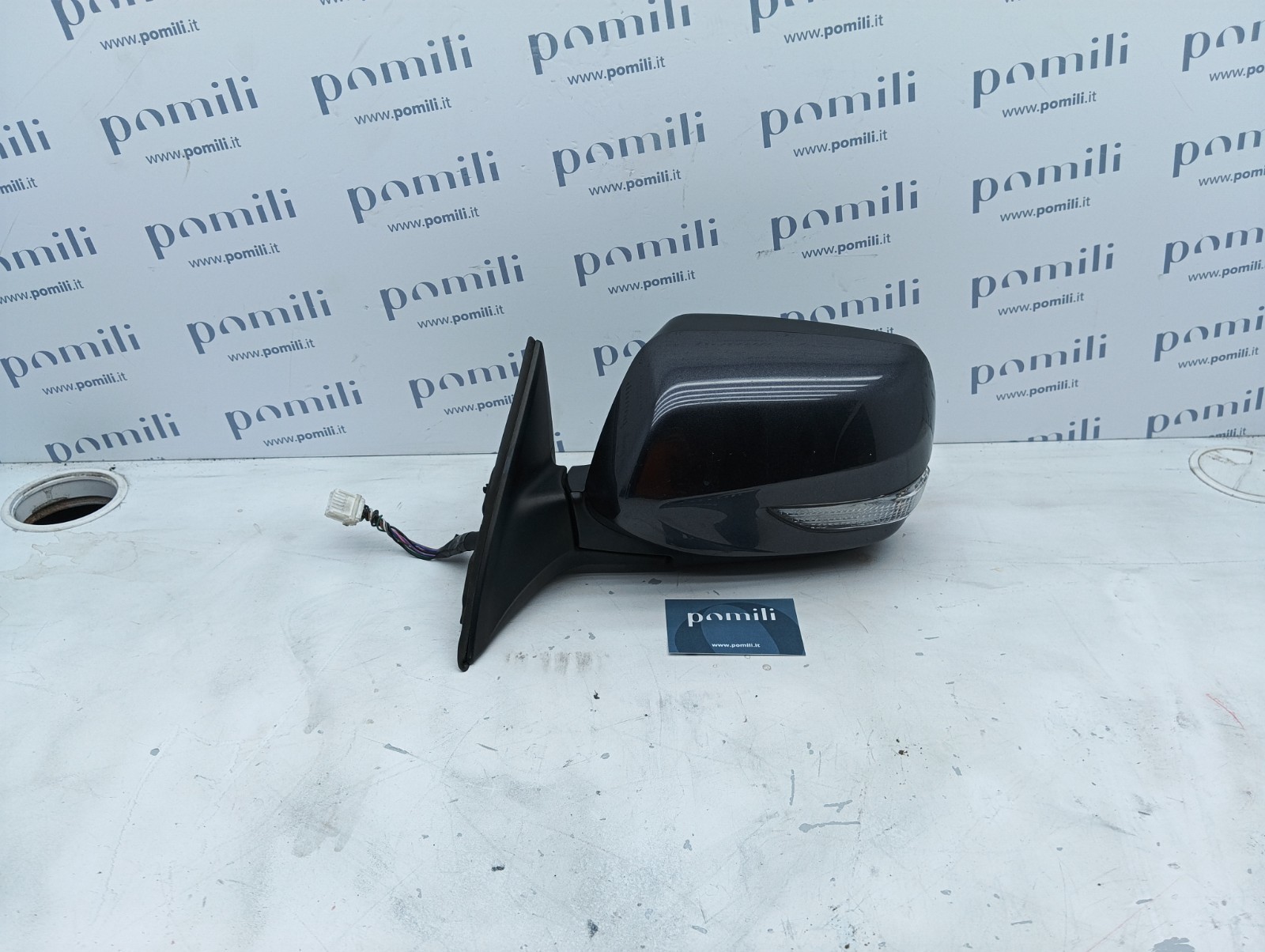 Pomili Cristalli Subaru Outback specchietto retrovisore elettrico sinistro A048695 usato