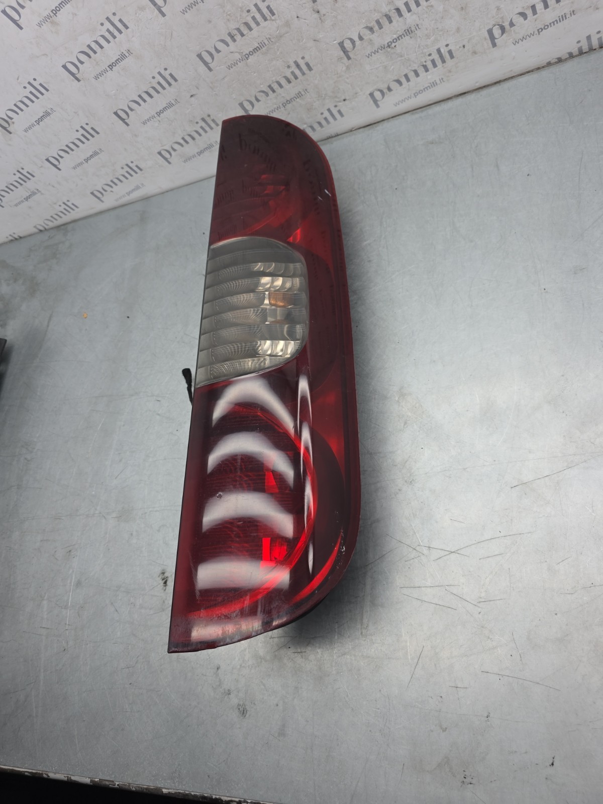 Pomili Fanaleria Fiat Doblò 20110748 fanale posteriore destro usato