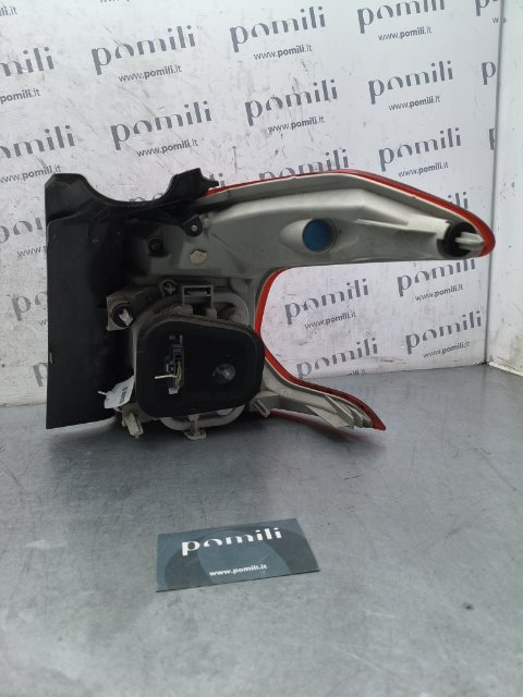 Pomili Fanaleria Peugeot 2008 fanale posteriore sinistro