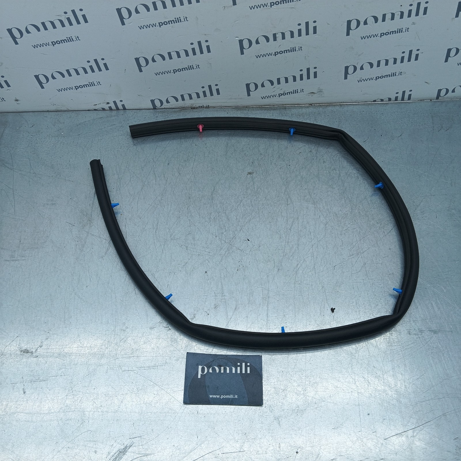 Pomili Lamierati esterni Toyota Yaris 2006-2011 guarnizione cofano 53383-52050