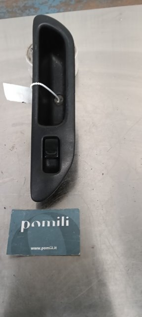 Pomili Rivestimenti interni e parti interne Blocco comandi alzacristalli Opel Agila H00