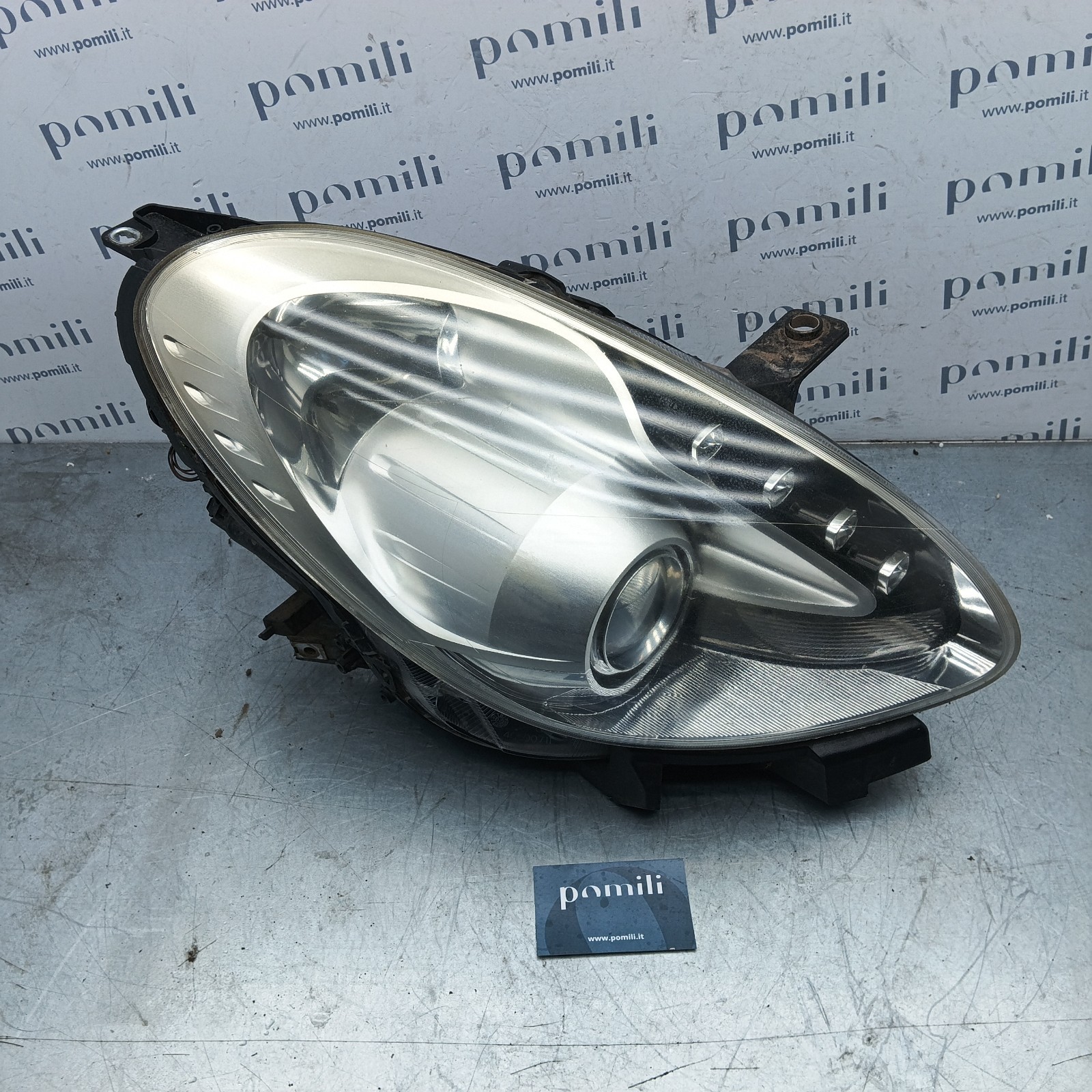 Pomili Fanaleria Faro anteriore destro Alfa Romeo Giulietta 47922748 usato