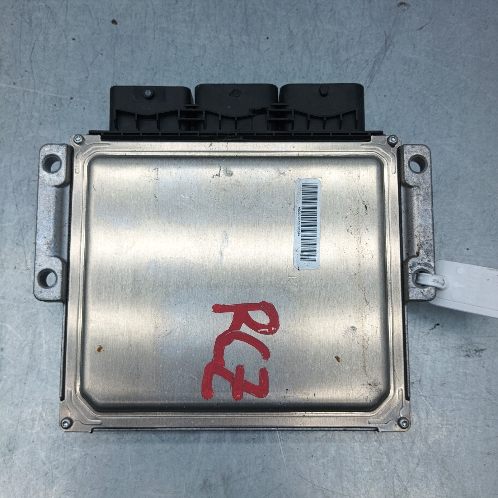 Pomili ECU Peugeot 3008 5008 28252917 Centralina motore diesel usata