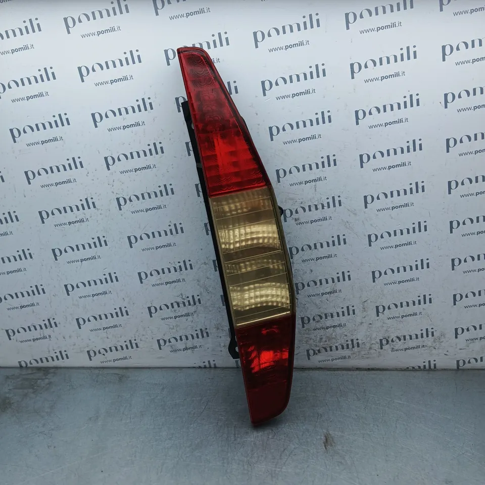 Pomili Fanaleria Fanale posteriore destro Fiat Doblò (2000-2009) 40605751 fanale usato ingiallito