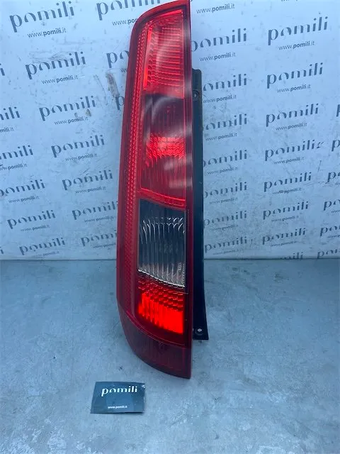 Pomili Fanaleria Ford Fiesta CBK fanale posteriore sinistro 03/02-12/05
