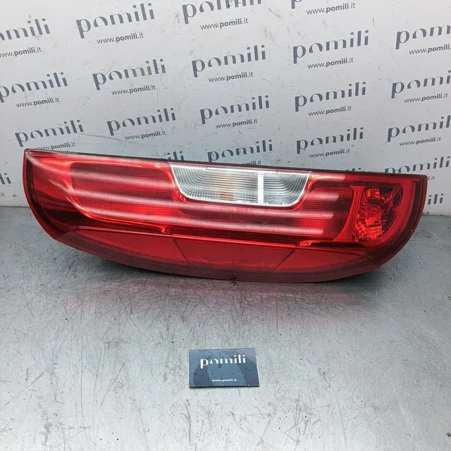 Pomili Fanaleria Fiat Doblò 52044717 fanale posteriore sinistro usato