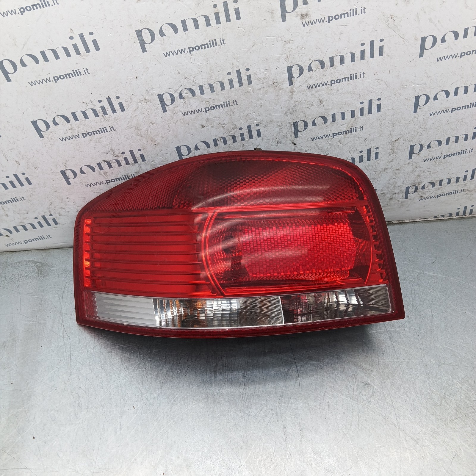 Pomili Fanaleria Audi A3 8P0945257 fanale posteriore sinistro usato