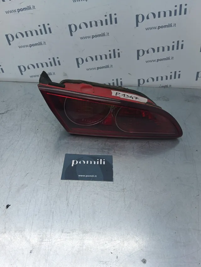 Pomili Fanaleria Alfa Romeo 159 fanalino portellone sinistro 27802002 usato
