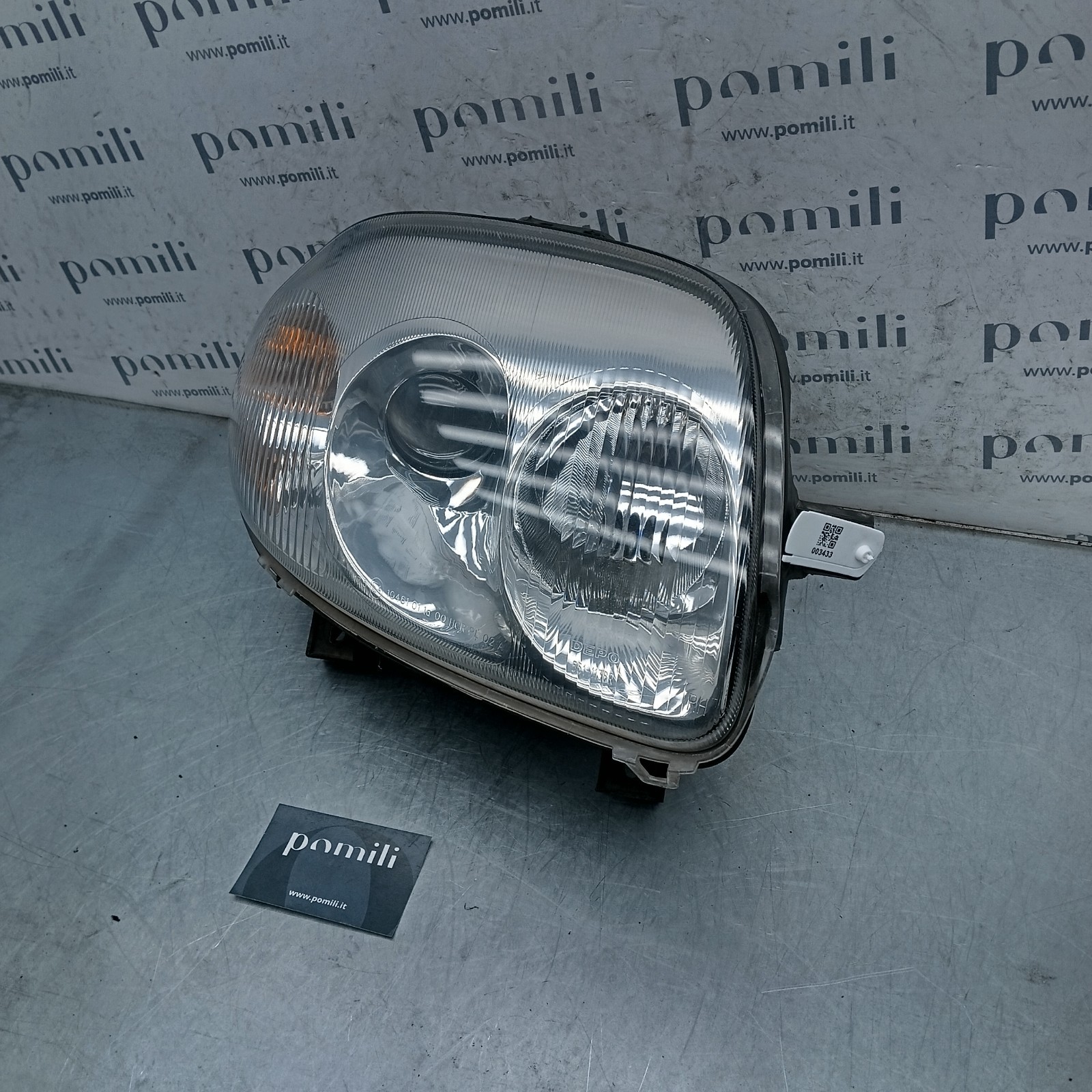 Pomili Fanaleria 085511136R faro anteriore destro Renault Clio II usato