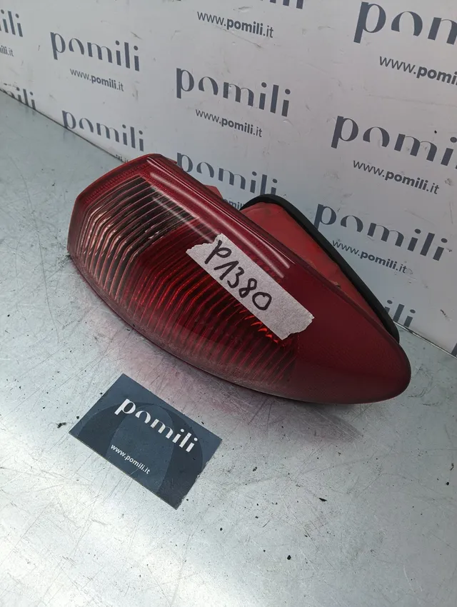 Pomili Fanaleria Alfa Romeo 147 fanale posteriore destro usato