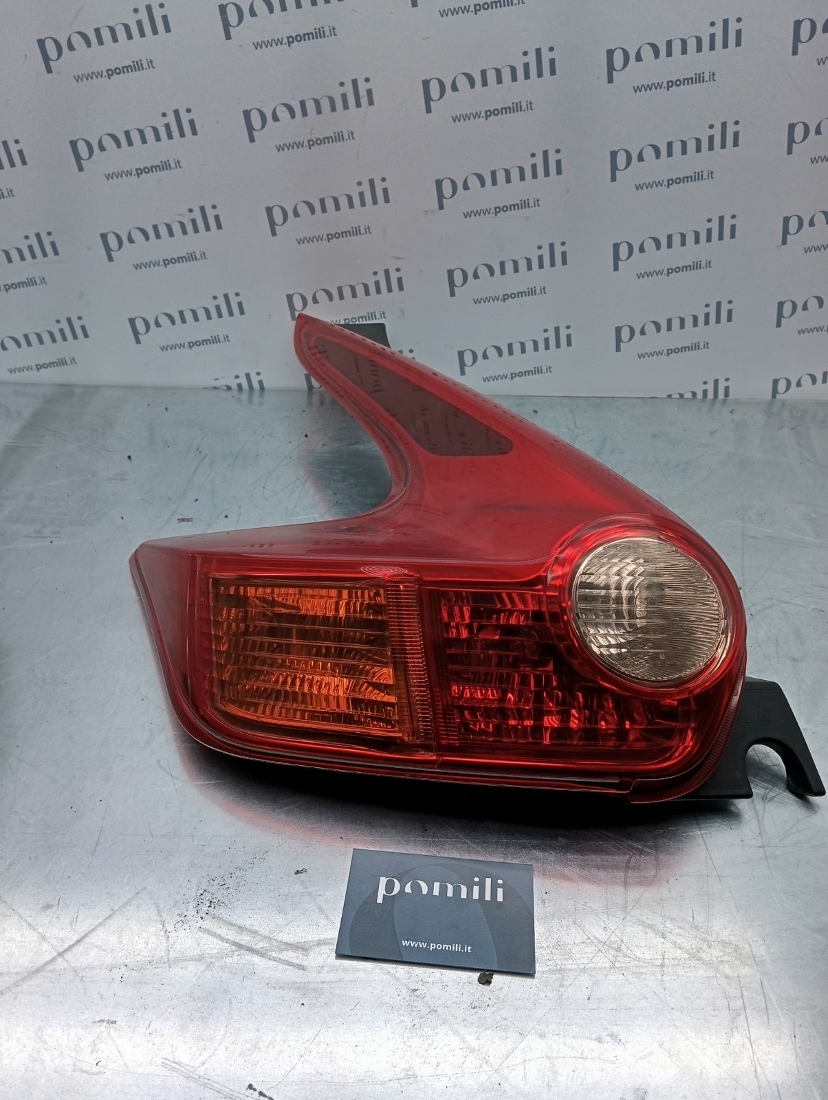 Pomili Fanaleria Fanale posteriore Nissan Juke F15 26555-1KM0A sinistro usato