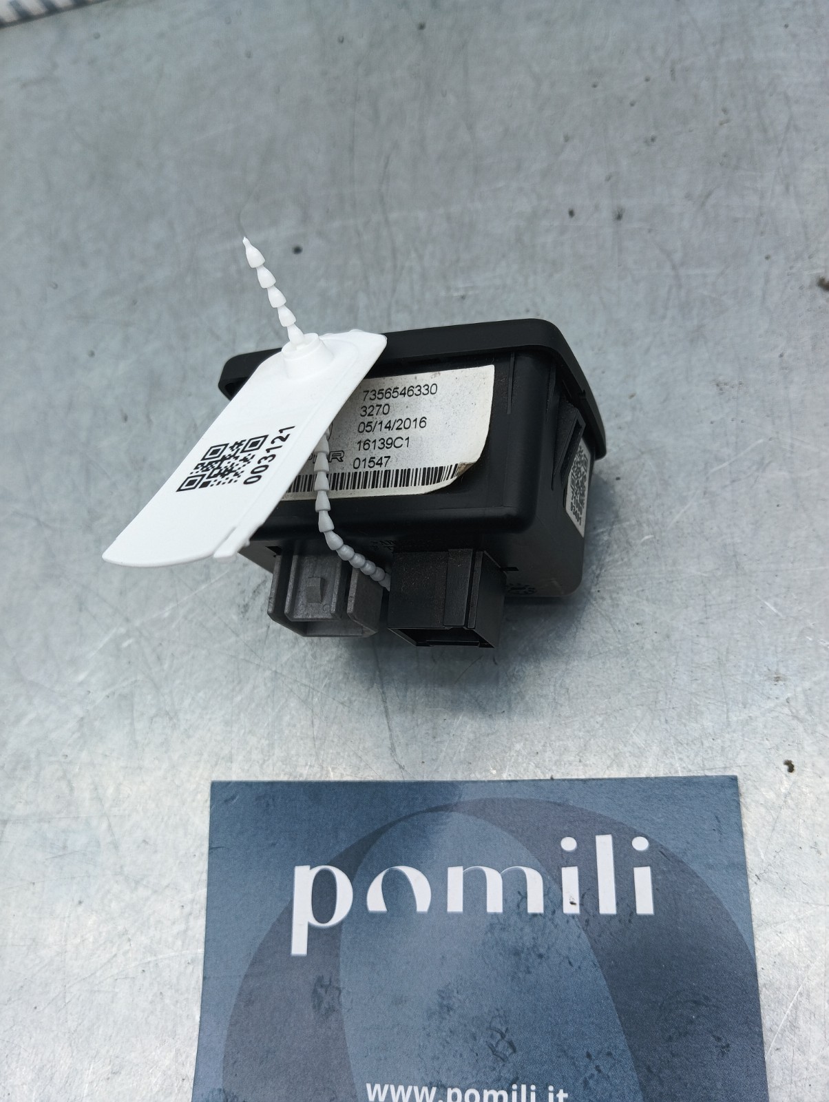Pomili Elettronica/batteria ibride Presa multimediale USB/AUX Fiat Ducato 7356546330 usata