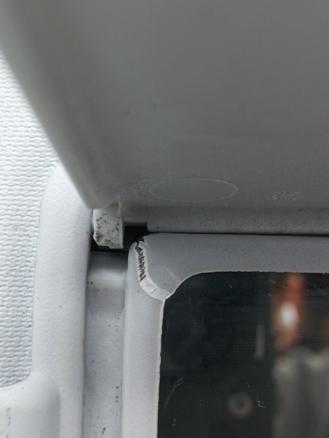 Pomili Rivestimenti interni Peugeot 2008 supporto aletta parasole destro 03/13-05/16