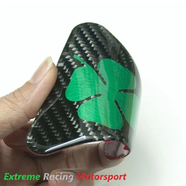 Xtreme Racing Quadrifoglio stemmi resina Carbon Look coppia 9,5x8,7 cm