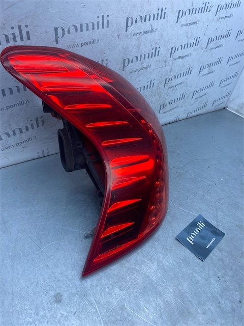 Pomili Fanaleria Fanale posteriore esterno sinistro Peugeot 3008 fanale