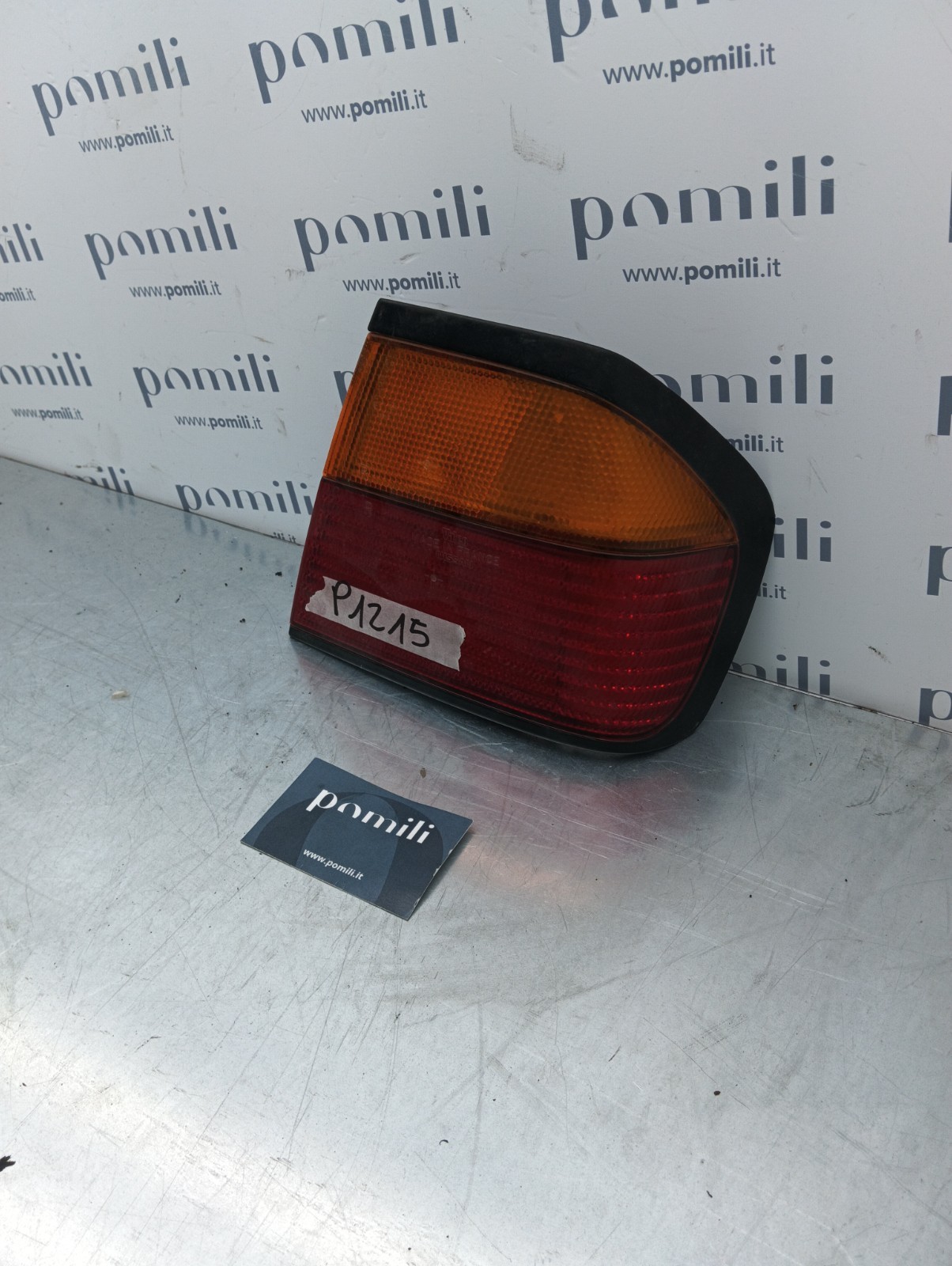 Pomili Fanaleria Nissan Primera P10 fanale posteriore destro B6555-90J00 usato