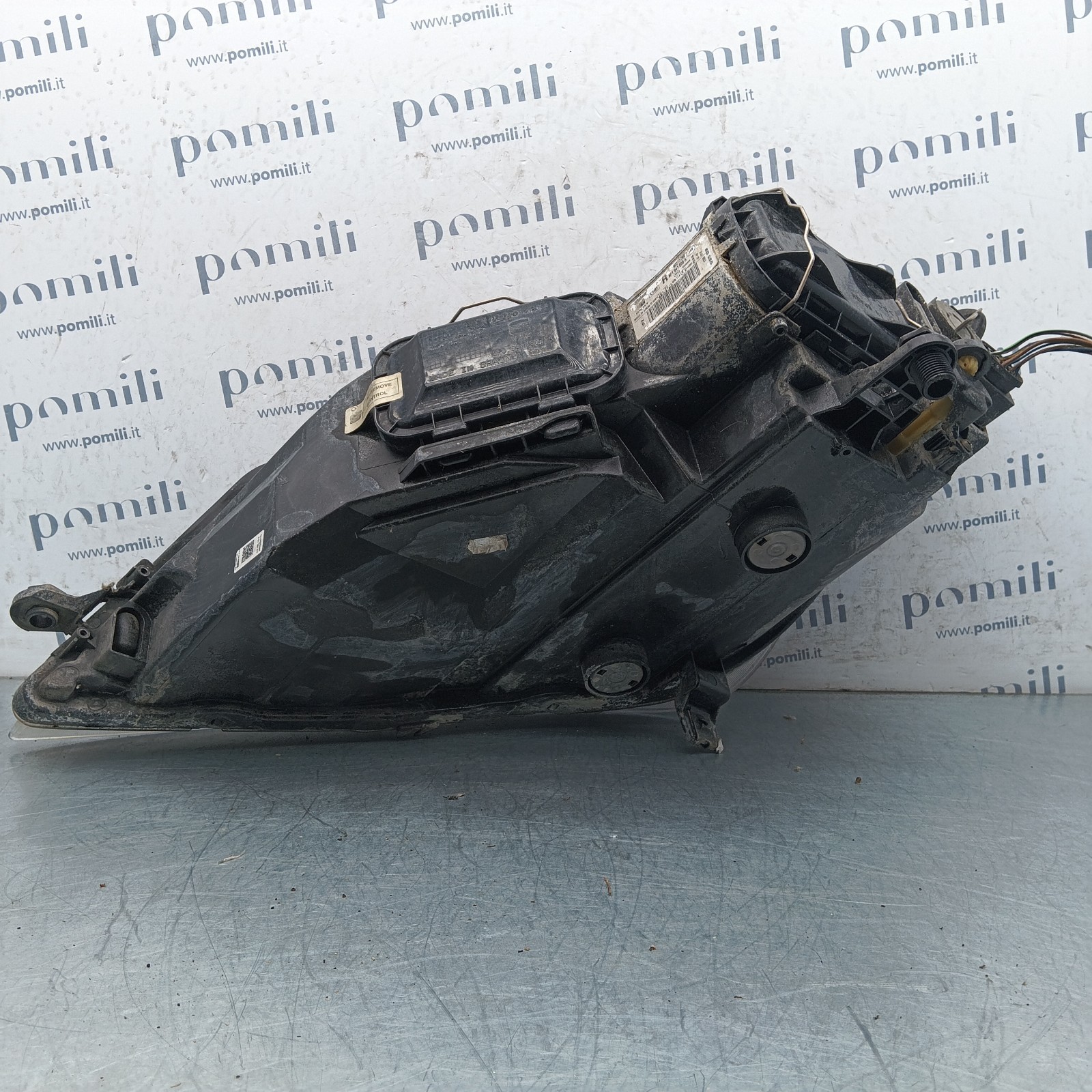 Pomili Fanaleria Seat Leon 5F pre-restyling faro anteriore destro usato