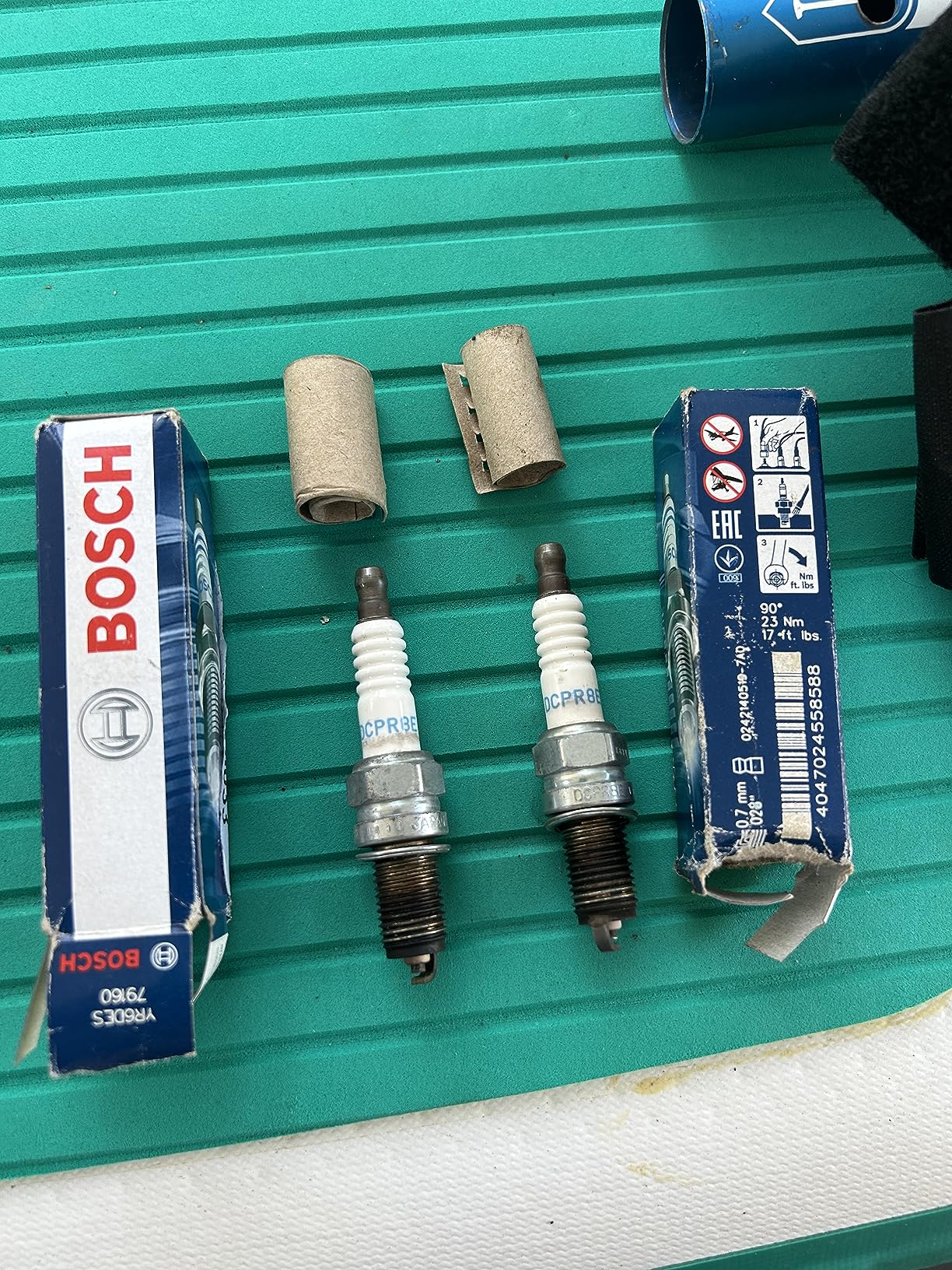 Bosch HCP Candele di accensione Bosch YR6DES candela nichel 1 pezzo