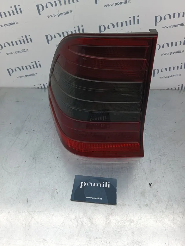 Pomili Fanaleria Fanale posteriore Mercedes Classe C 180 W202 2028203964 sinistro usato