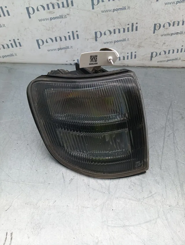 Pomili Fanaleria 210-87233 freccia anteriore sinistra usata