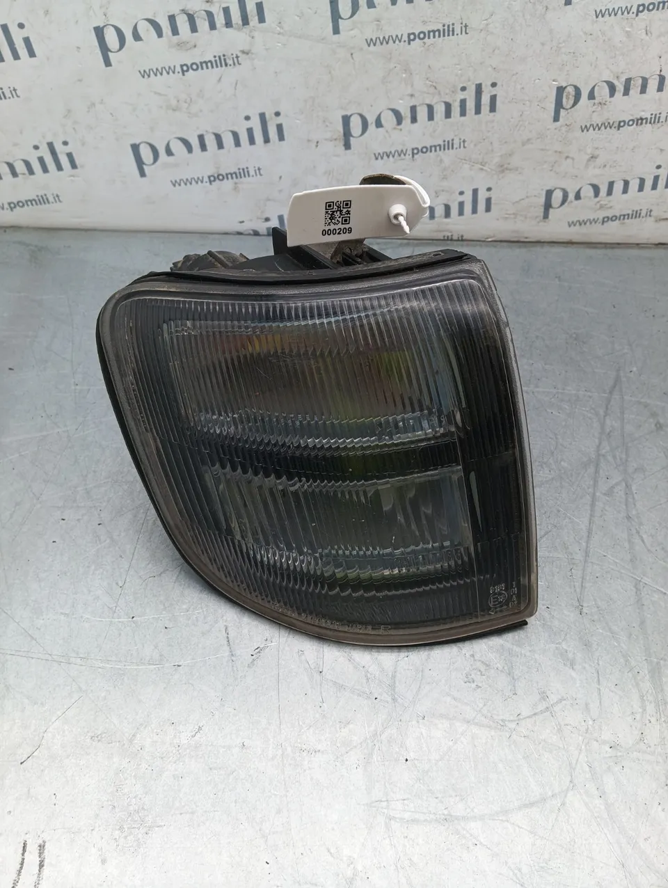 Pomili Fanaleria 210-87233 freccia anteriore sinistra usata