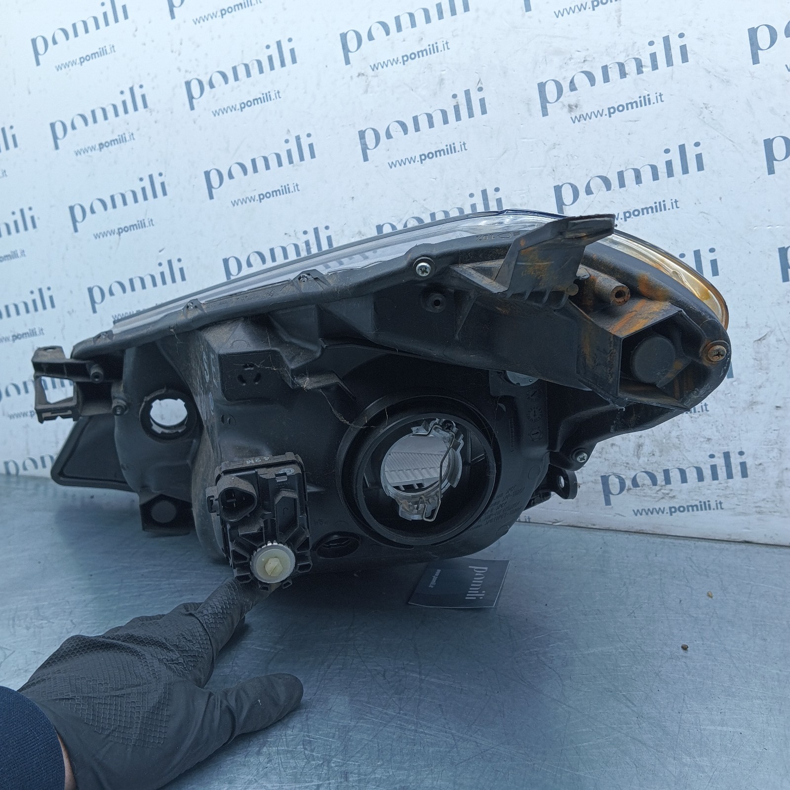 Pomili Fanaleria Faro anteriore destro base Toyota Yaris III 81110-0D450