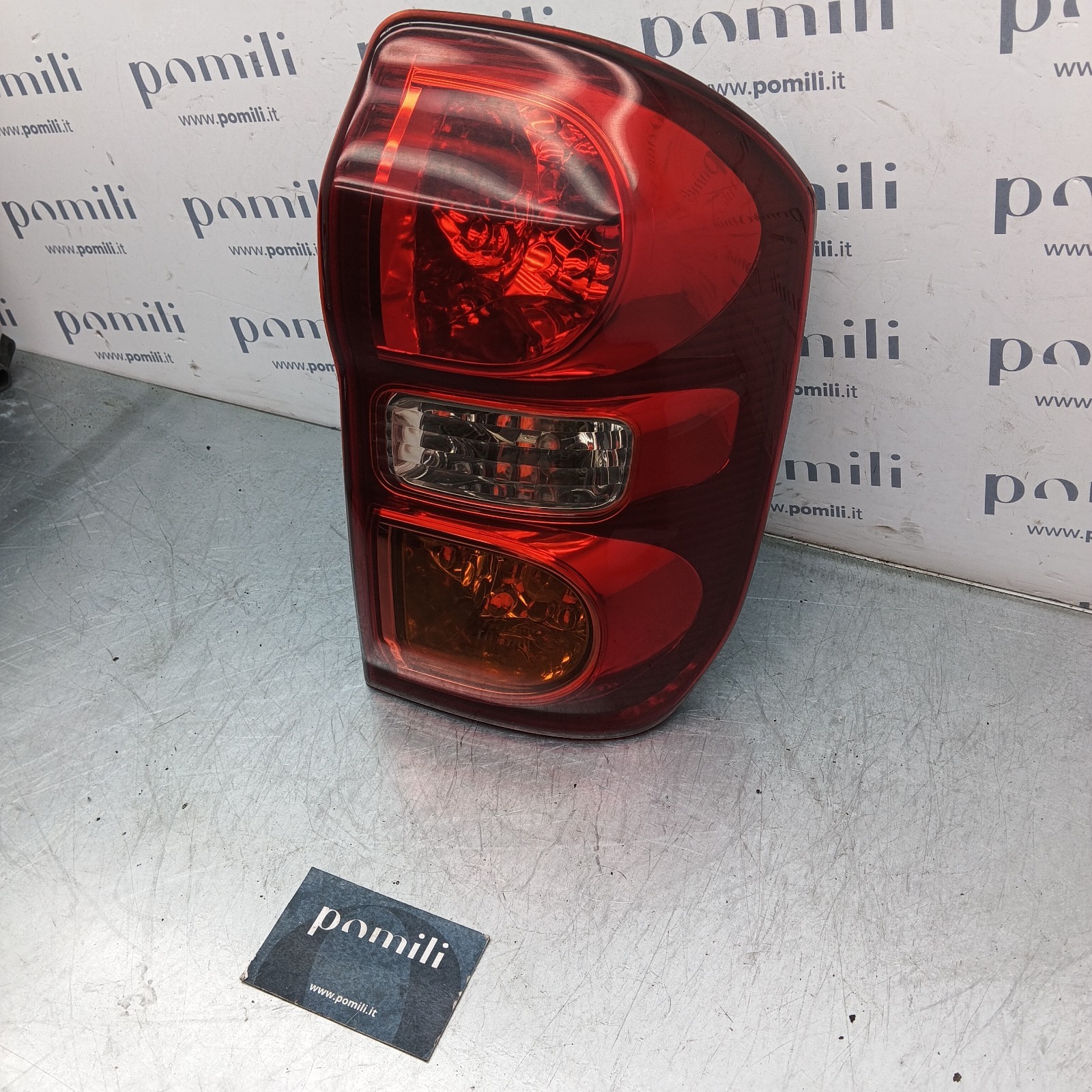 Pomili Fanaleria Toyota Rav4 II fanale posteriore destro 2000-2005 usato