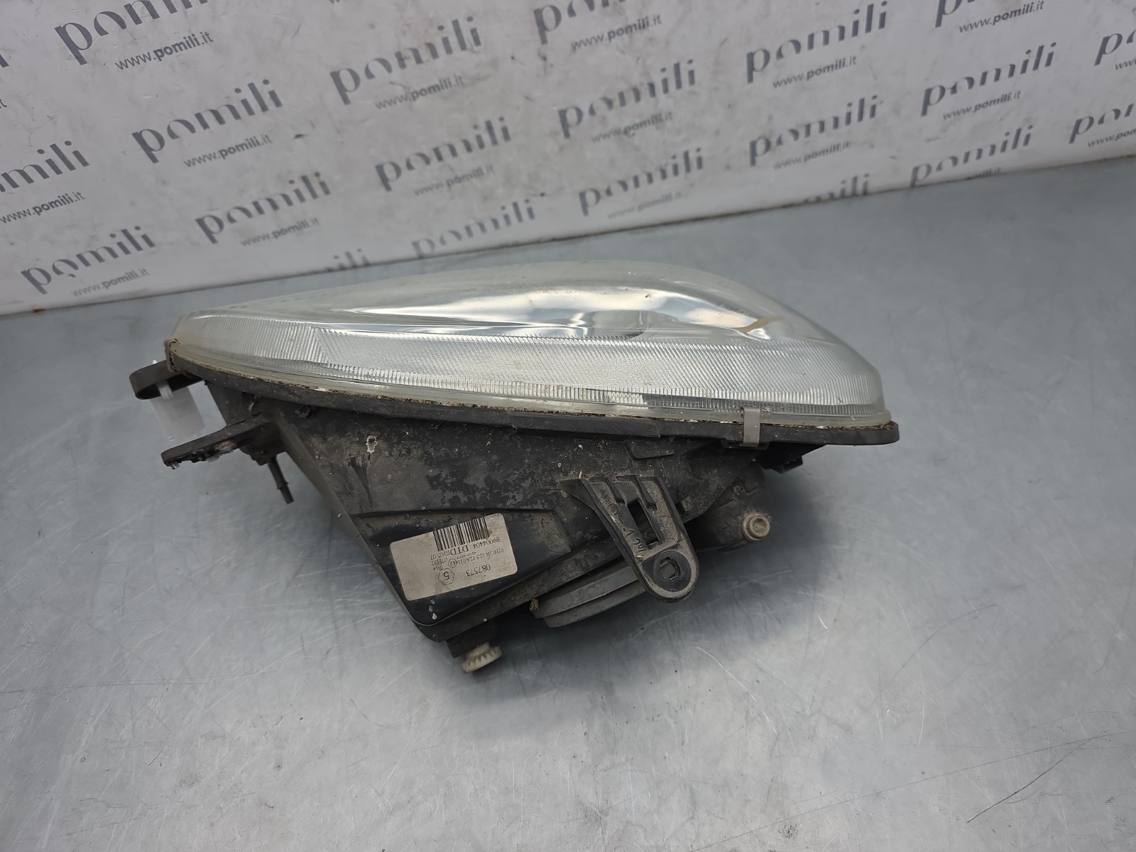 Pomili Fanaleria Citroen Saxo 89004404 faro anteriore destro usato