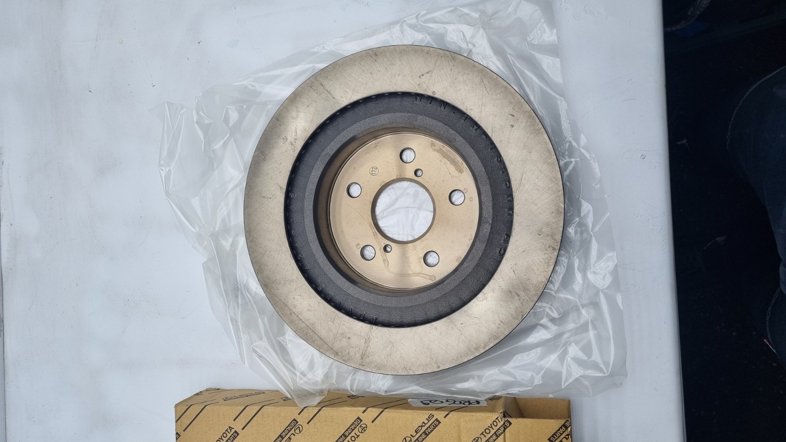 Pomili Freni e ricambi Toyota RAV4 Prime 42431 42080 disco freno posteriore nuovo
