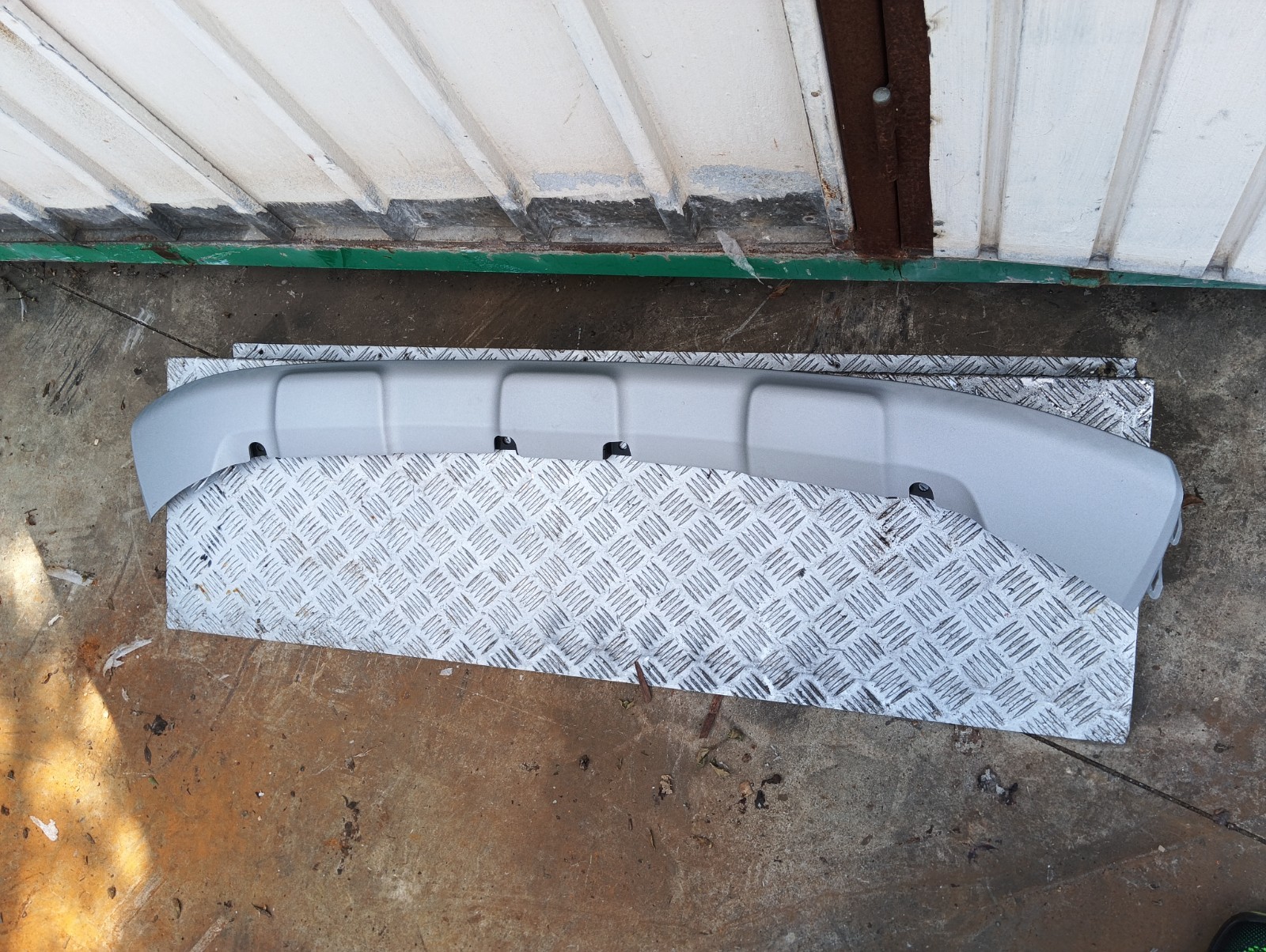 Pomili Paraurti anteriore Ford Transit MK2 LK21-17F711-B modanatura inferiore